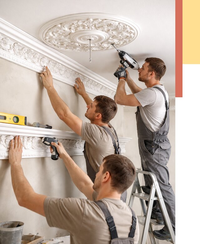 Монтаж лепнины на потолок в Дубне от 3267 руб. быстро и недорого | ОТДЕЛОЧНИК-Дбн